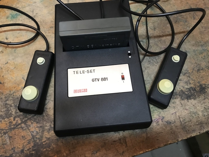 Намного раньше состоялся дебют TELE-SET GTV 881